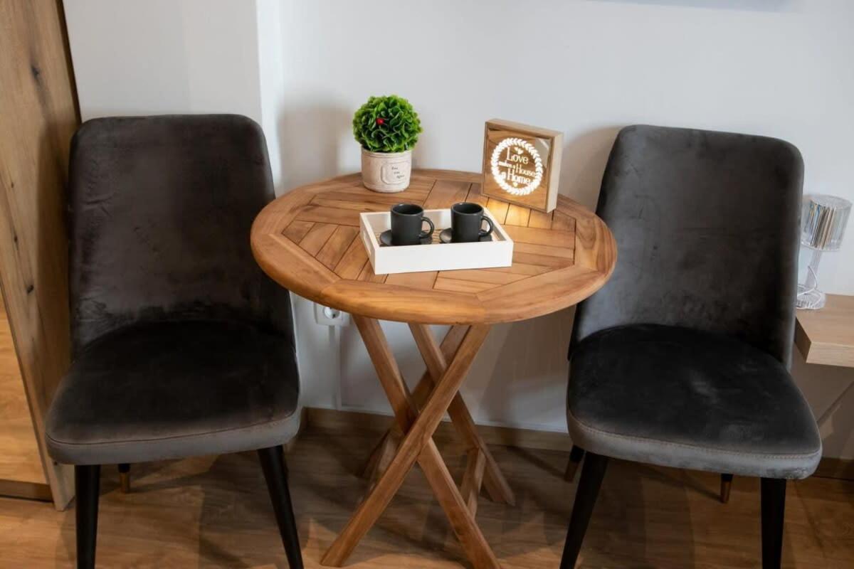 Cozy Modern Studio In Thessaloniki Apartman Kültér fotó